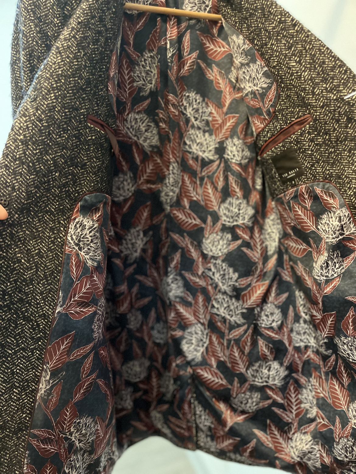 TED BAKER - Wool Coat excellent condition image indicator(4)