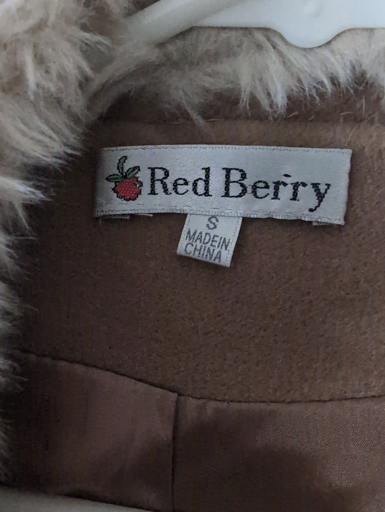 Red Berry mid length jacket with faux fur trim - photo 2