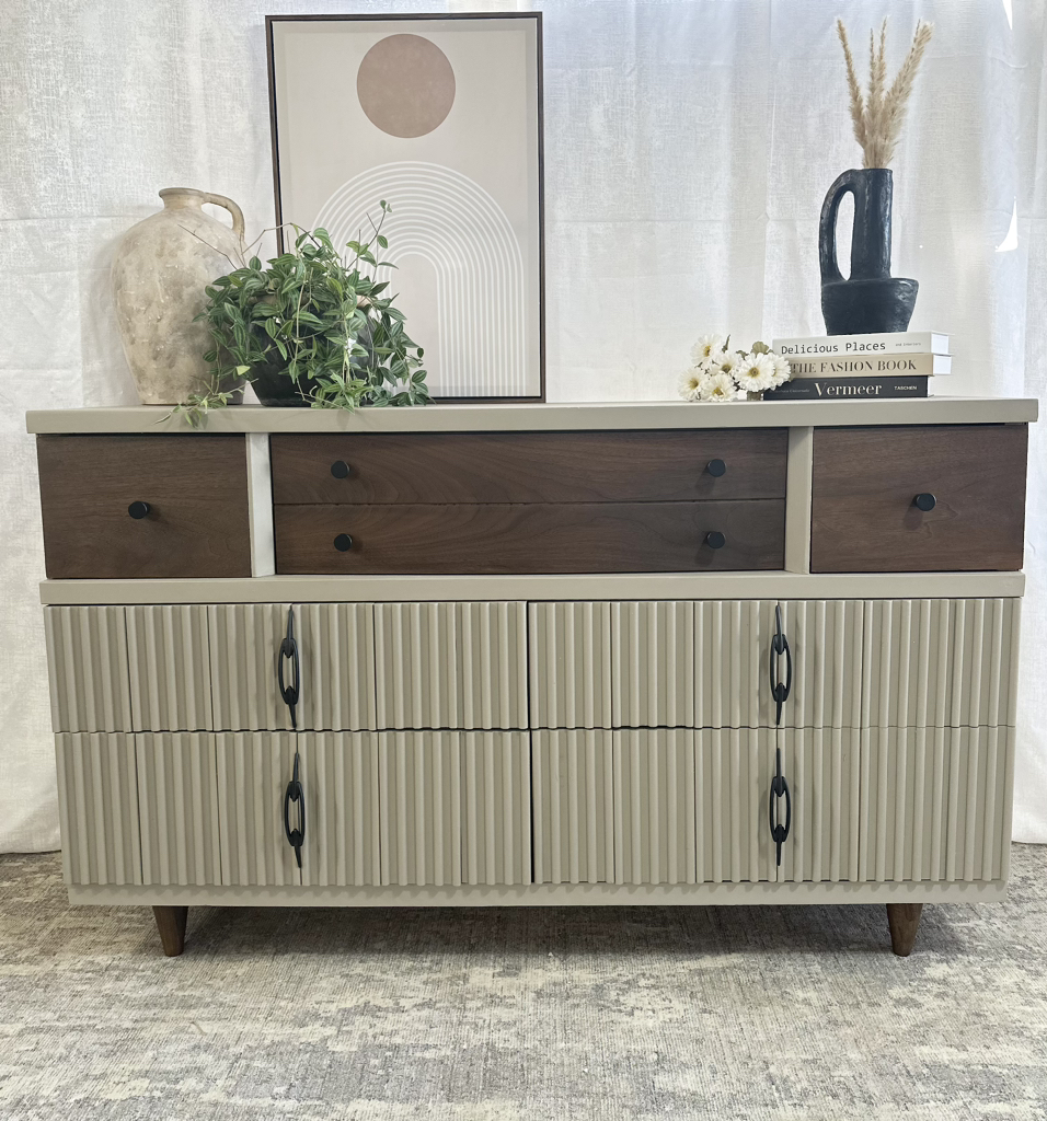 Beautifully Refinished Dresser - photo 5