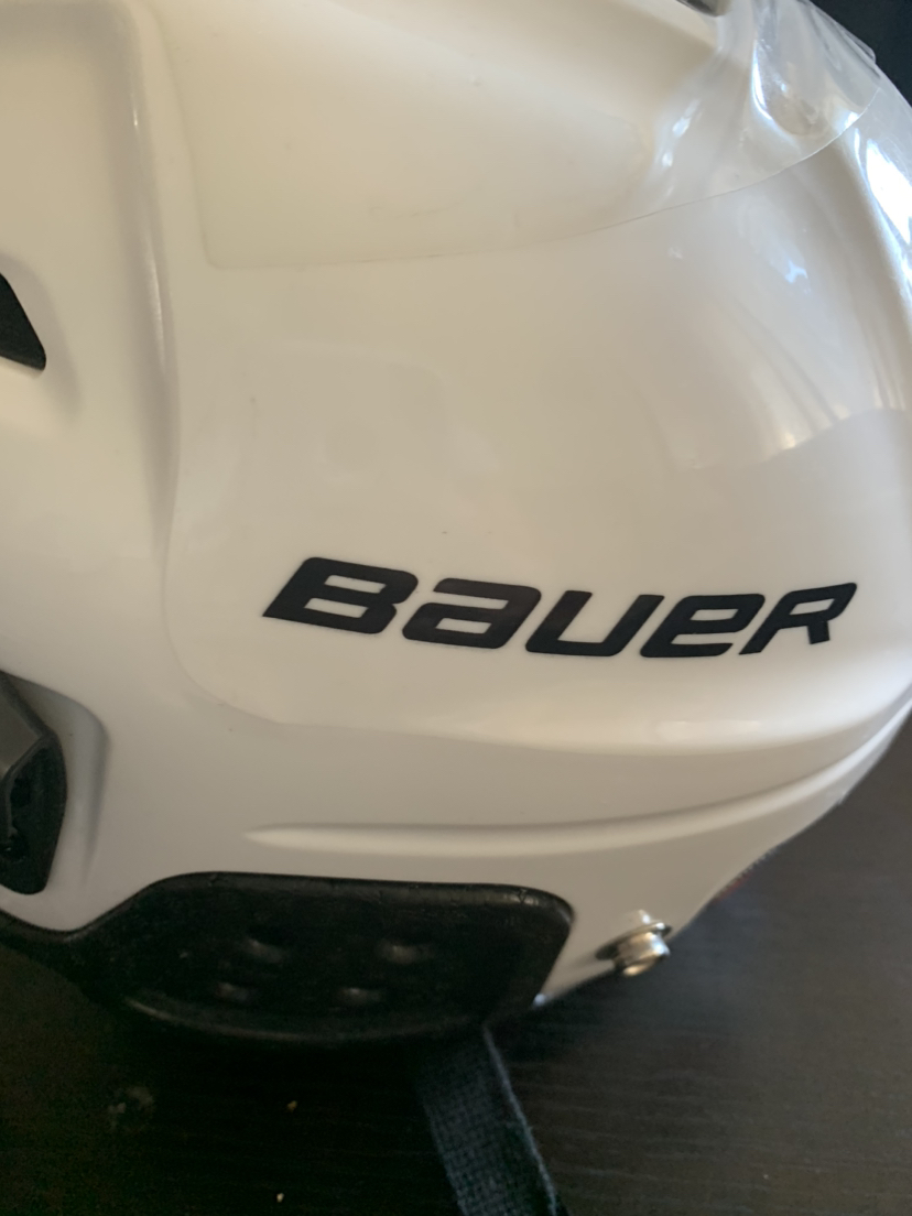 Bauer helmet 🎿⛷️ image indicator(2)