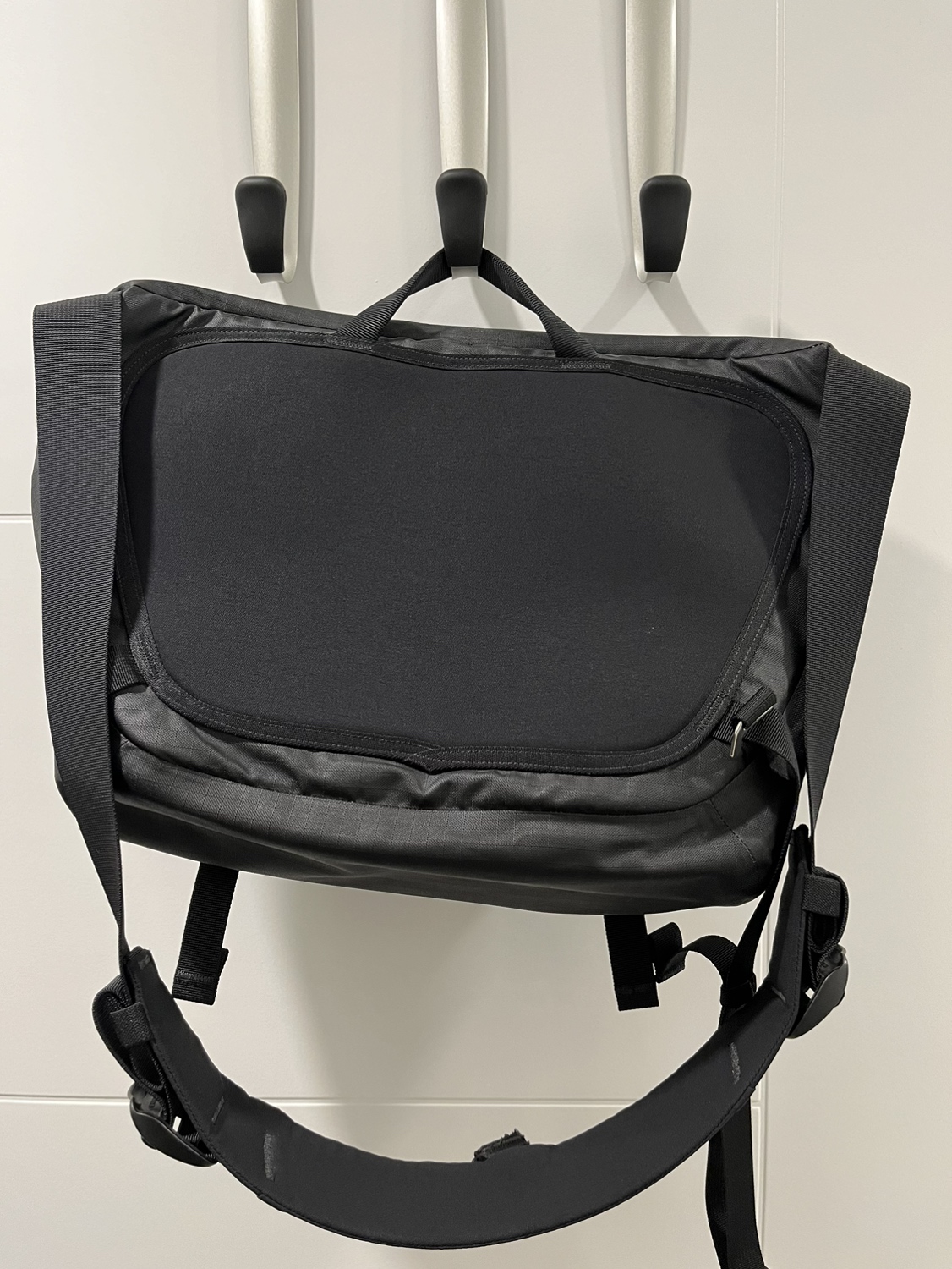 Arc’teryx Granville 10 Courier/Messenger Bag - photo 2