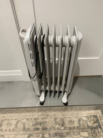 Honeywell 7 Fin Oil-Filled Radiator Heater image indicator(3)