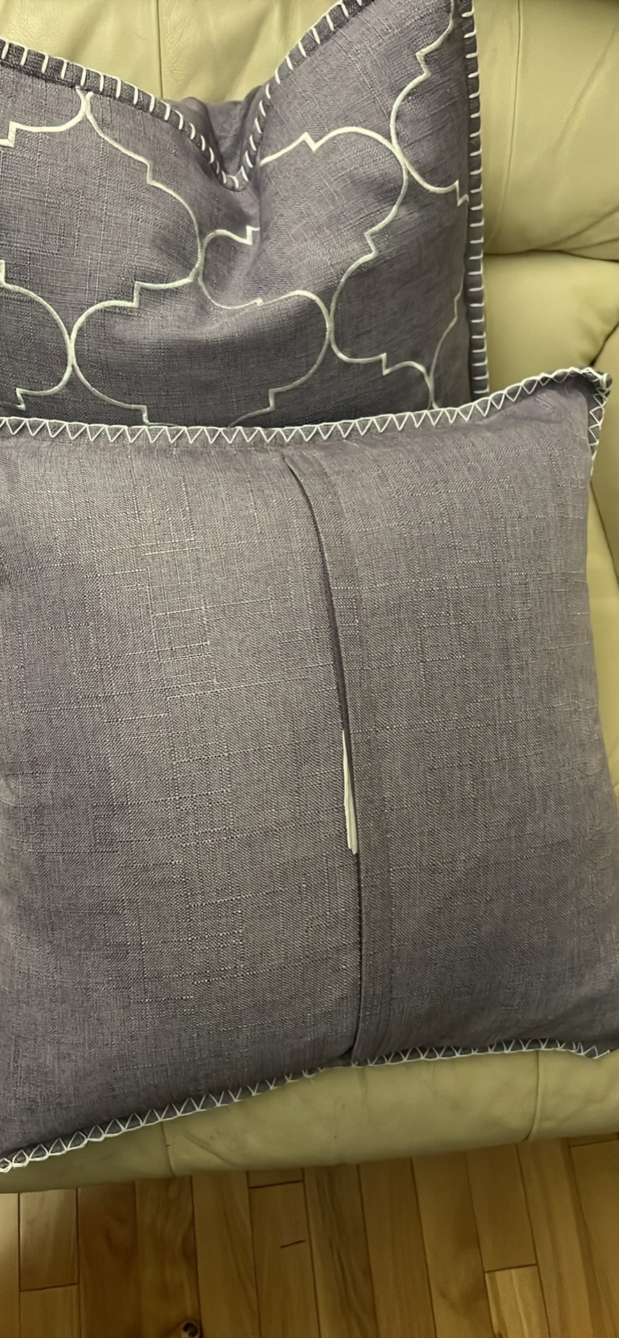 2 Downfilled throw pillows 17” - photo 3