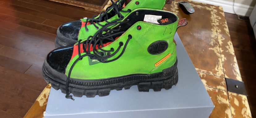 Women’s size 10 Palladium Boots - photo 3