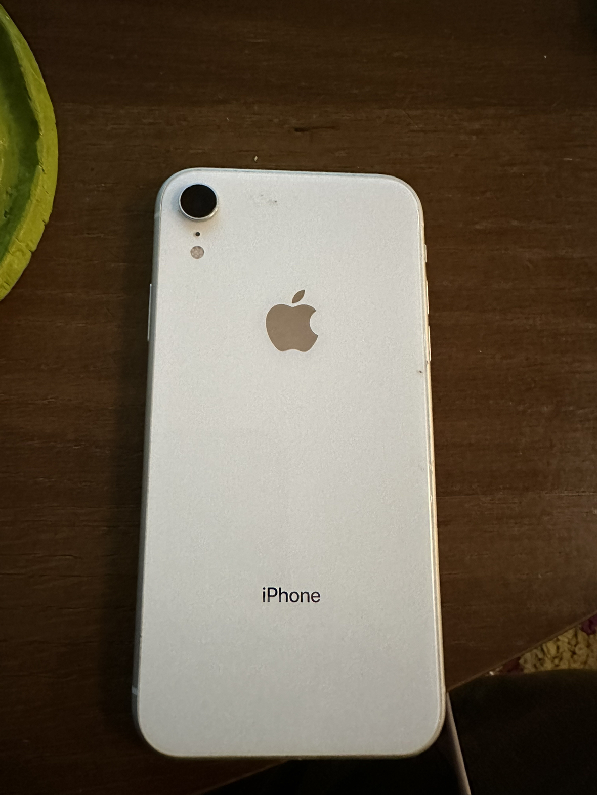 White Apple iPhone XR thumbnail