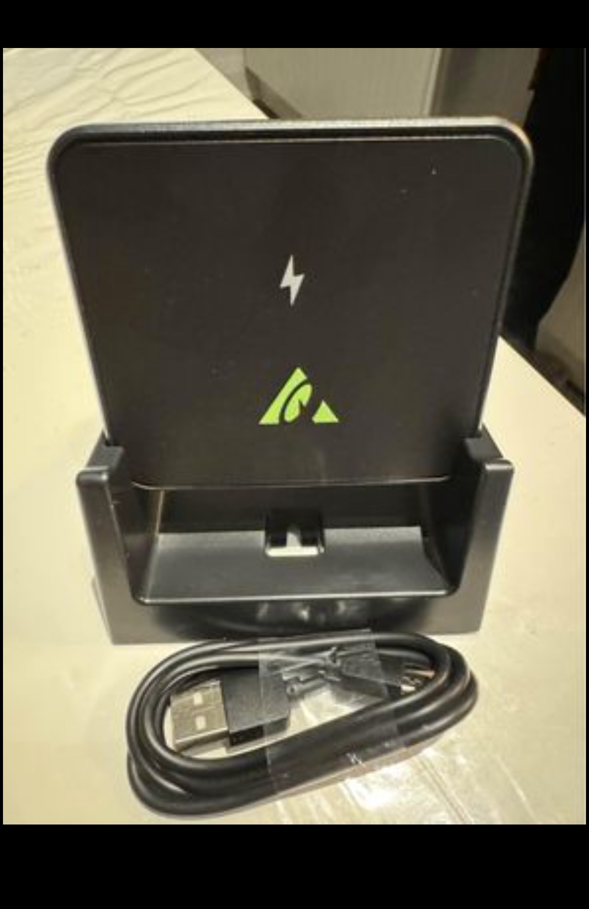 Phone charger - photo 2