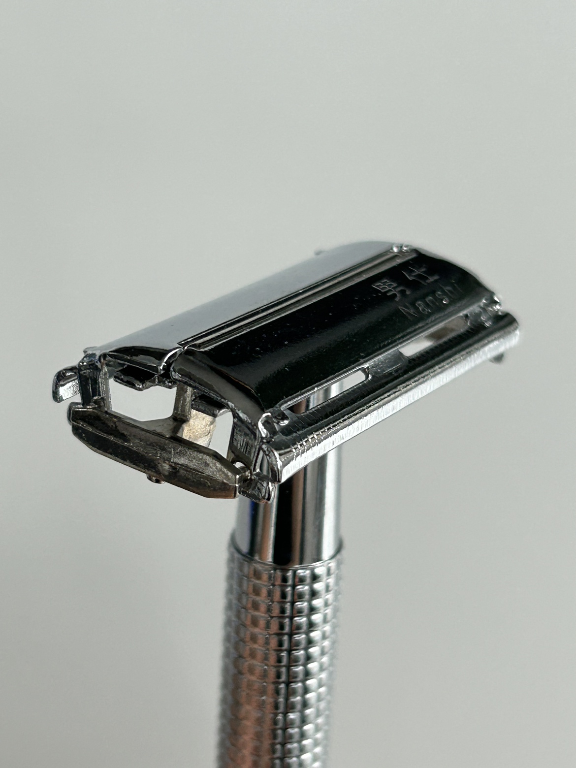 [NEW] Double Edge Safety Razor with Case - photo 4