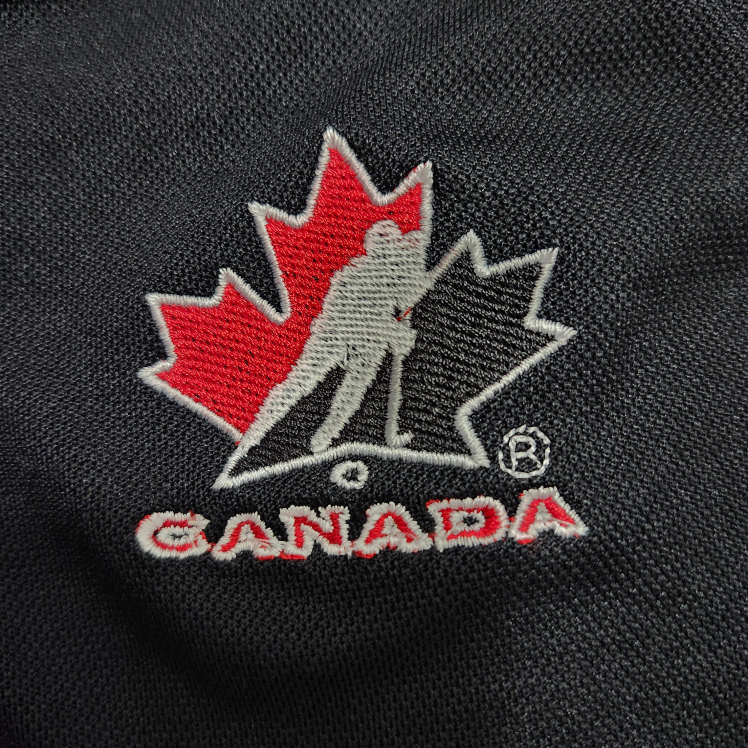 NIKE HOCKEY CANADA TOP.  #L #XL YOUTH/#S #M ADULT. image indicator(3)