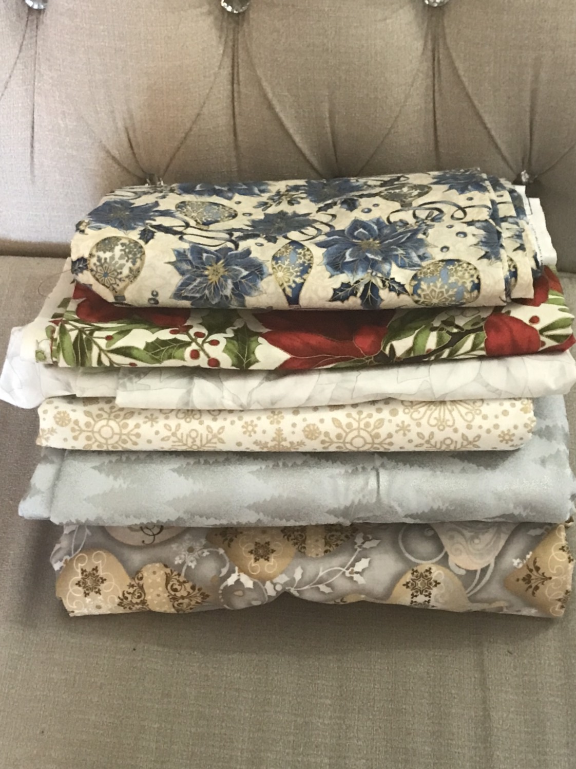 Beautiful variety of Christmas fabric bundle thumbnail