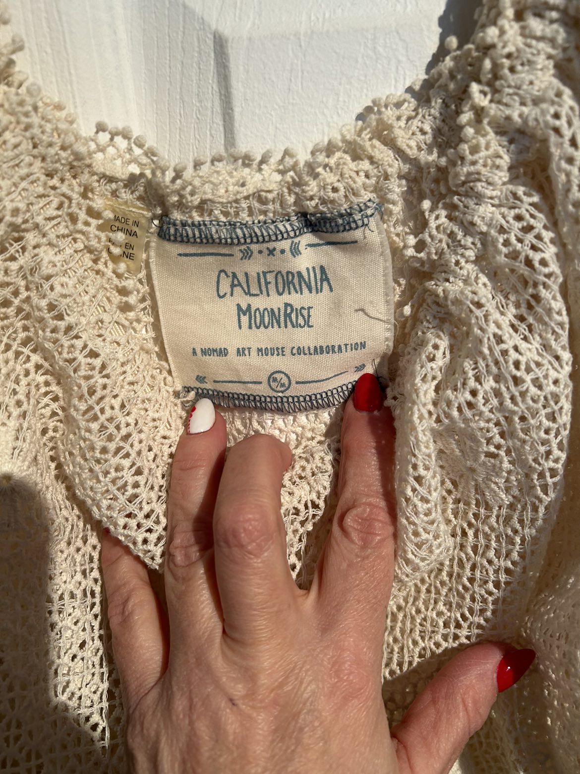 Beautiful crochet top - photo 3