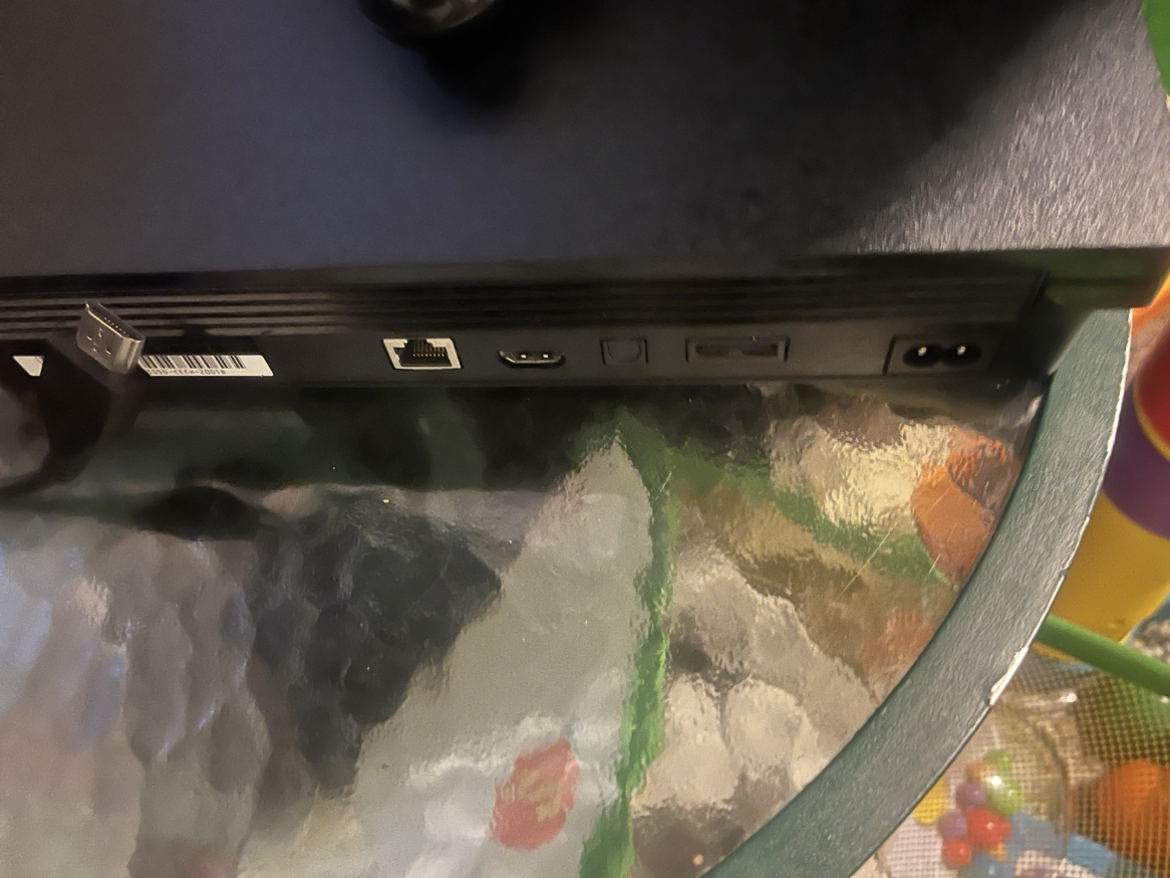 PlayStation three(3) - photo 2