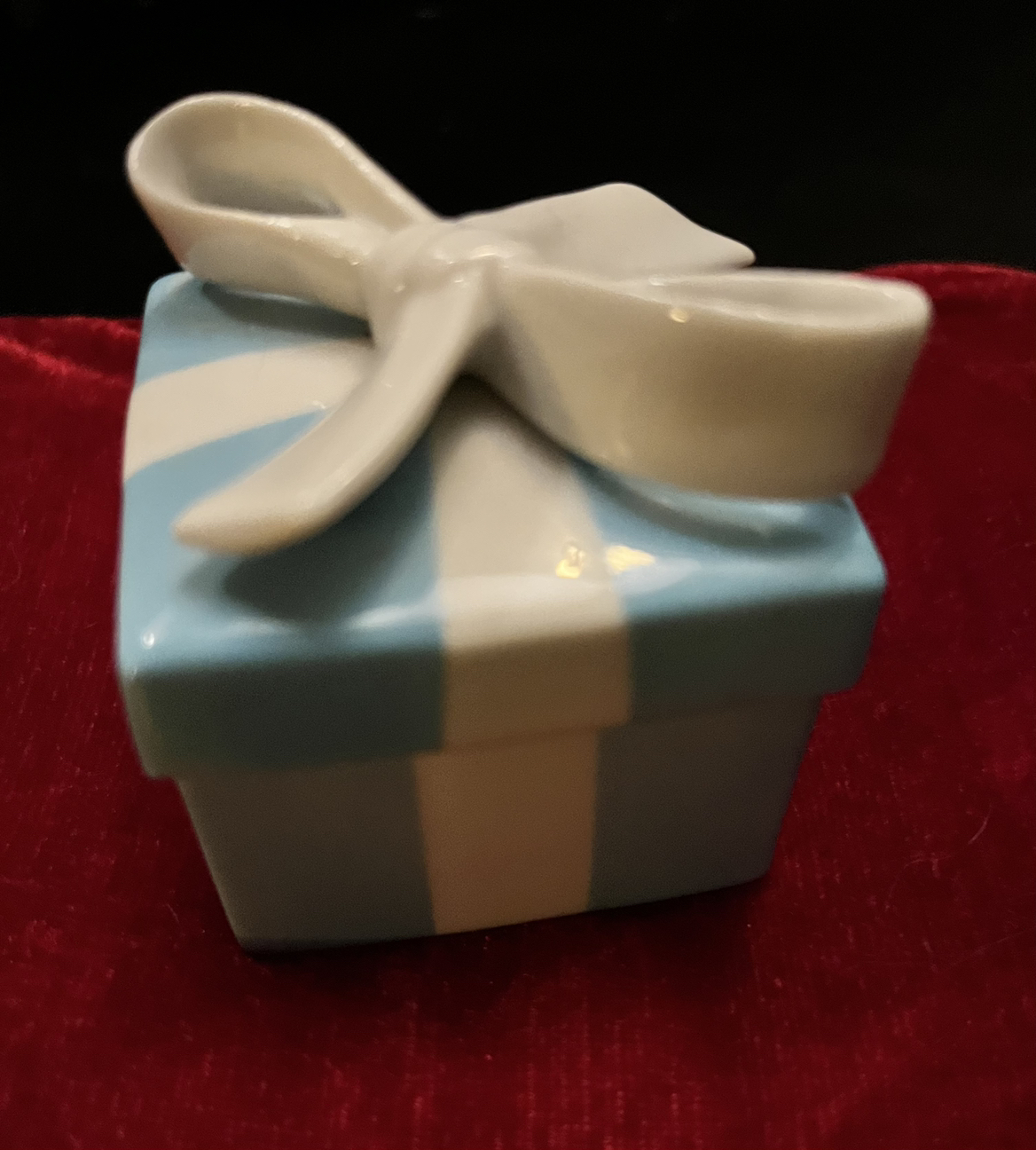 🥕Authentic Vintage Tiffany Ring Box image indicator(7)