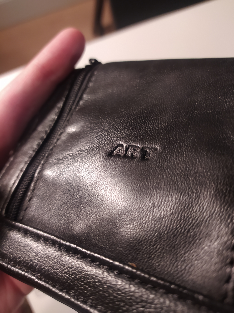 Leather wallet image indicator(8)