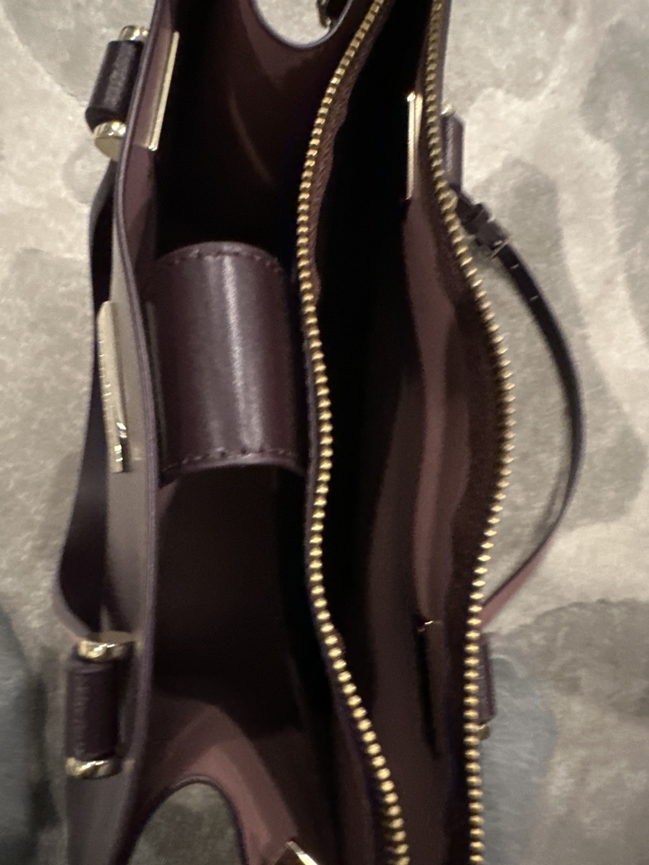 A beautiful never used Kate spade bag!