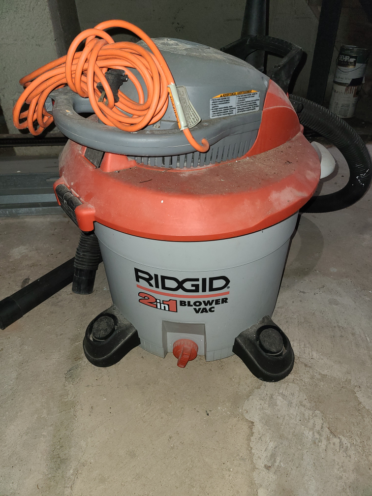 Vacuum - photo 3