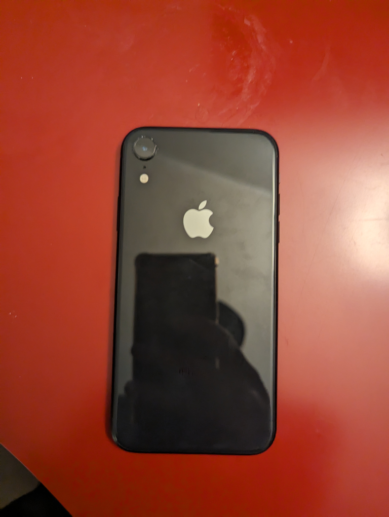 iPhone XR - photo 3
