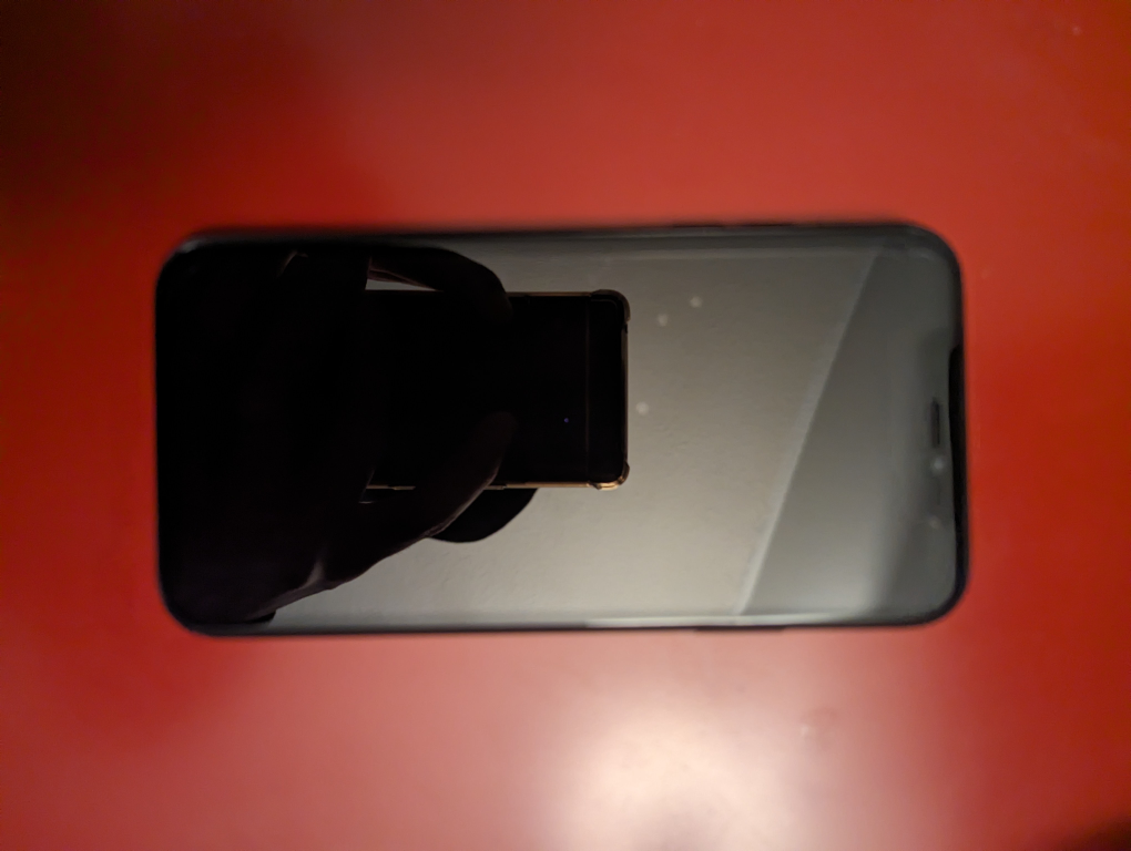 iPhone XR - photo 4