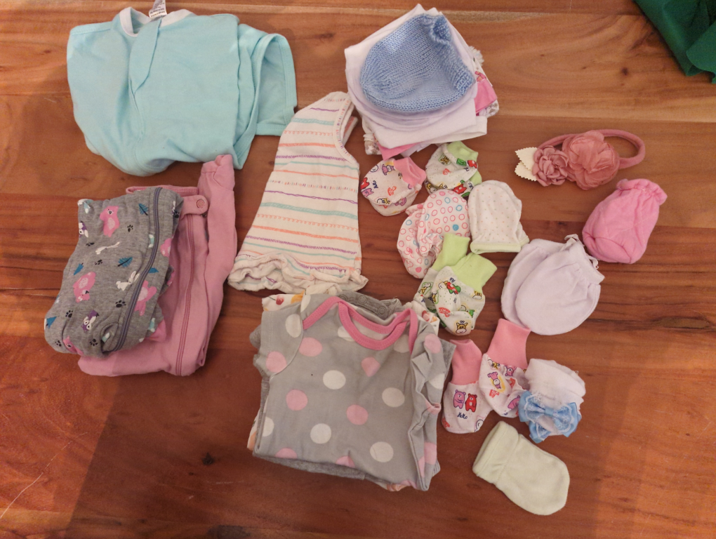 Baby clothes 25 pieces newborn size