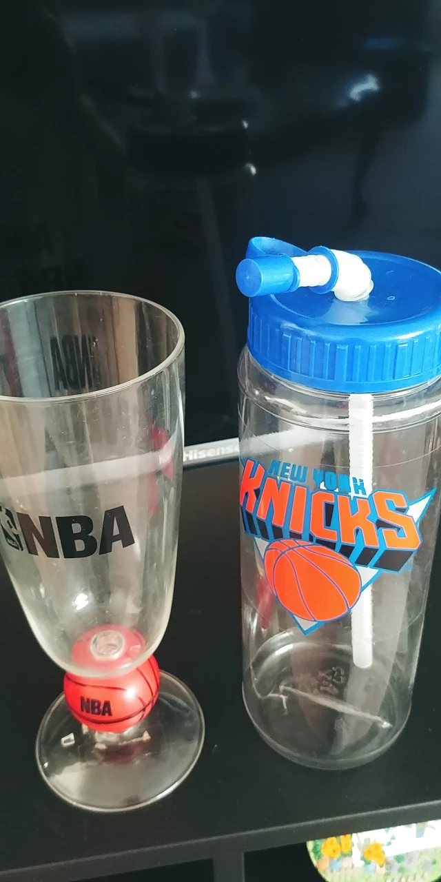 NBA /NY KNICKS Collectibles image indicator(4)