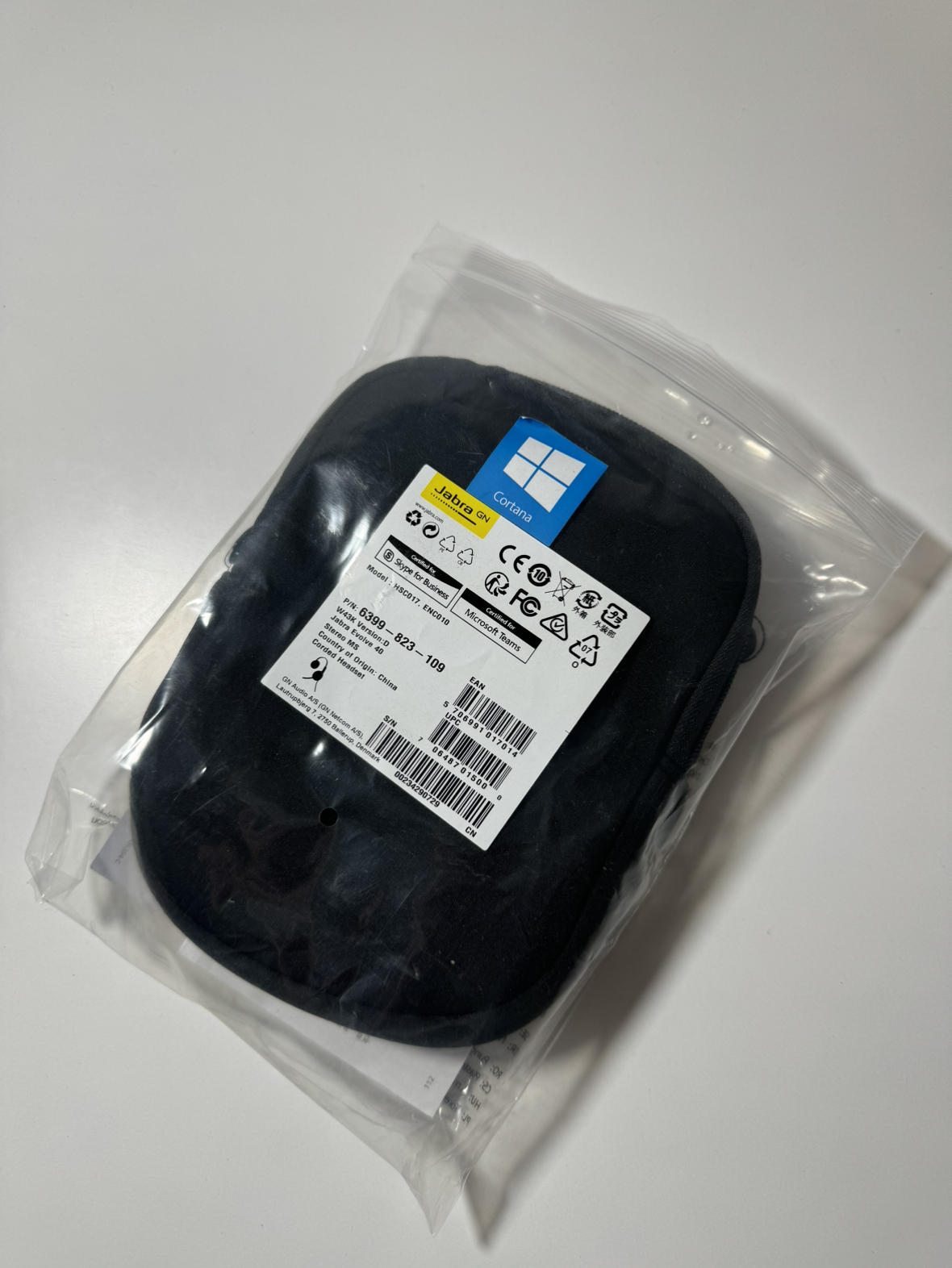 Jabra headphones (never used) image indicator(2)