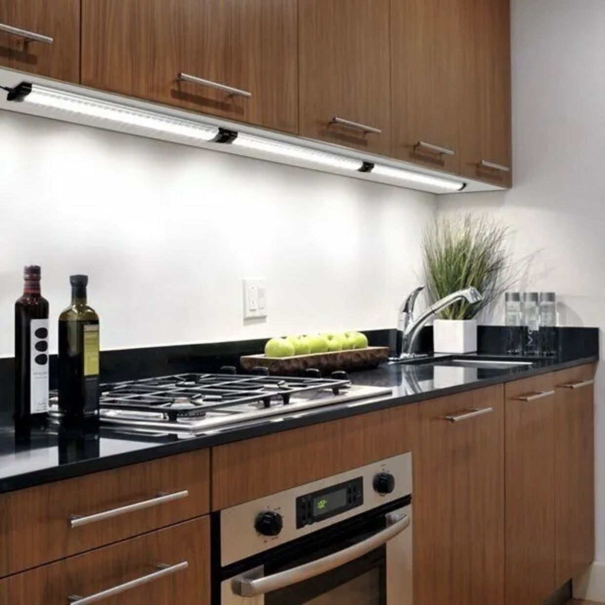 Dimmable Under Counter LED Light Strips, Warm White 3000K, 6 PC image indicator(3)