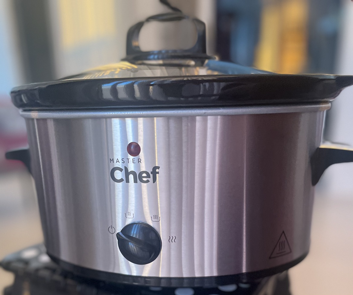 Master Chef Slow Cooker thumbnail