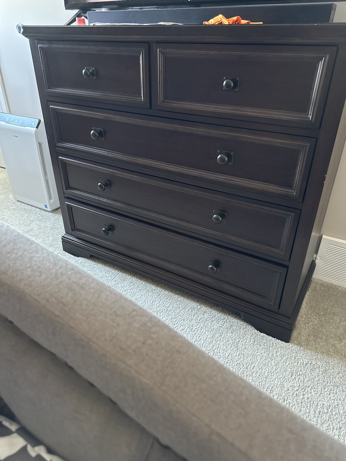 Dresser and 2 nightstands - photo 3