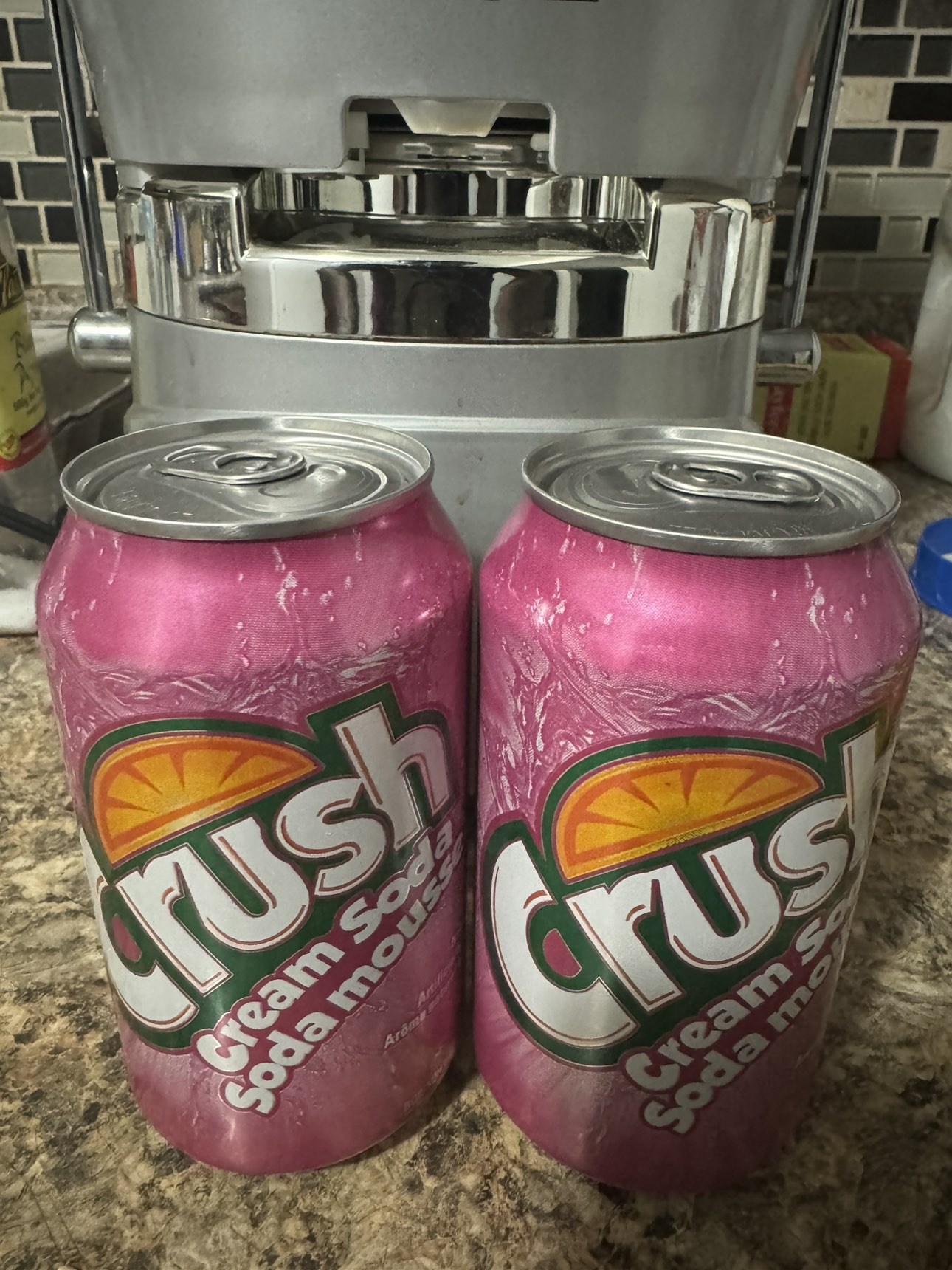 Free Crush Cream Soda ( 2 can )