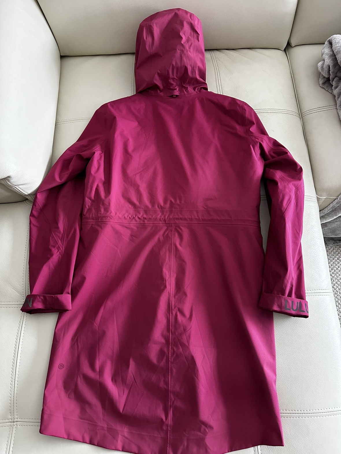 Lululemon rebel rain jacket - photo 3