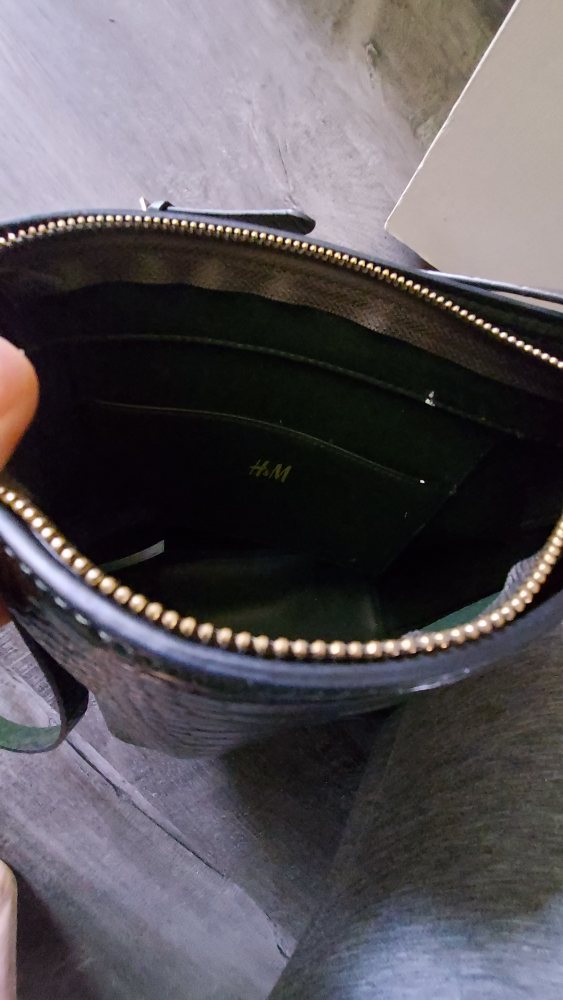 Brand new! H＆M Cross body bag image indicator(3)