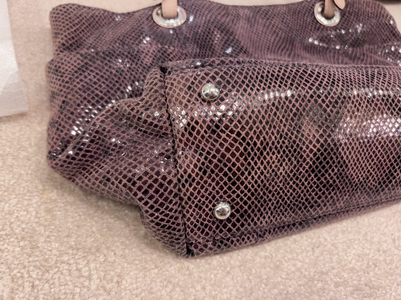 Michael Kors Snakeskin Printed🐍 Tote image indicator(3)