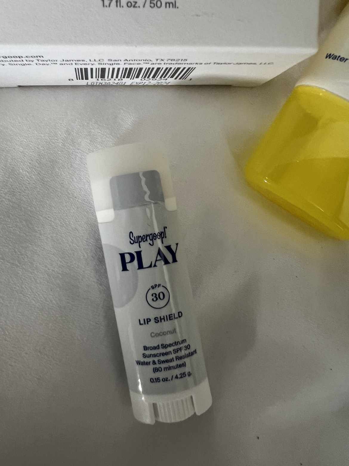 Supergoop sun care kit image indicator(8)