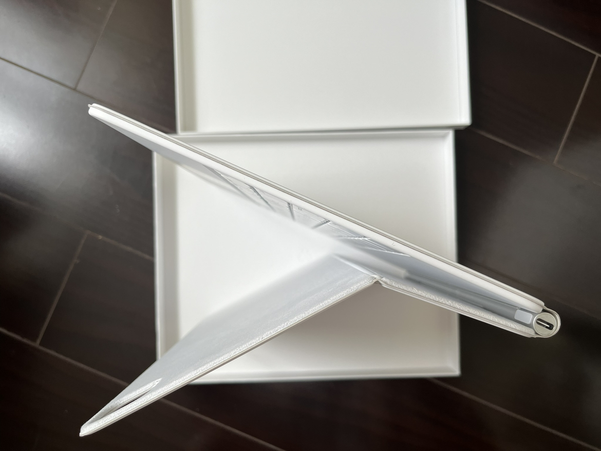 apple magic keyboard for iPad pro 12.9 in canada 5th generation - photo 4