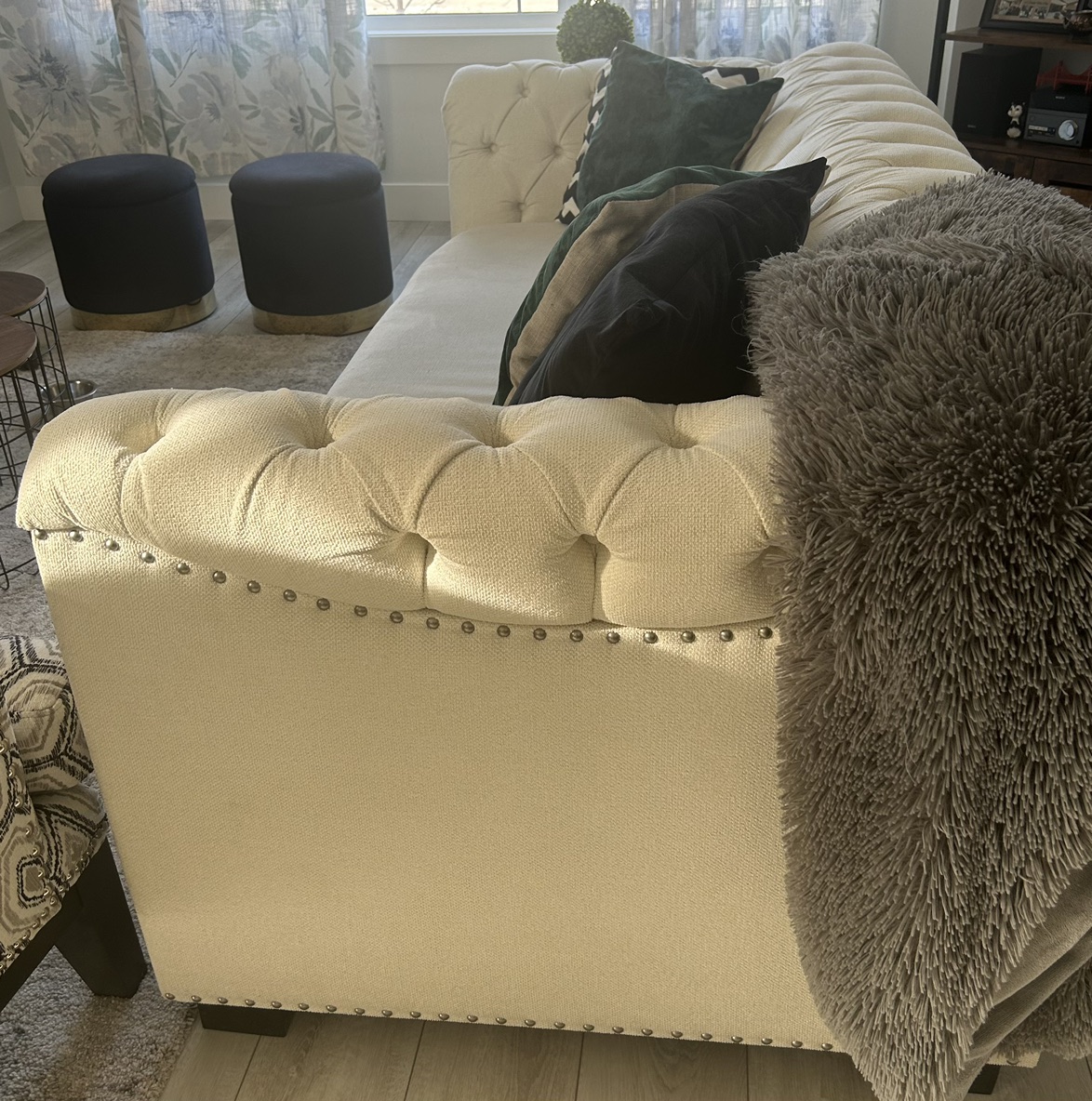 sofa - photo 4