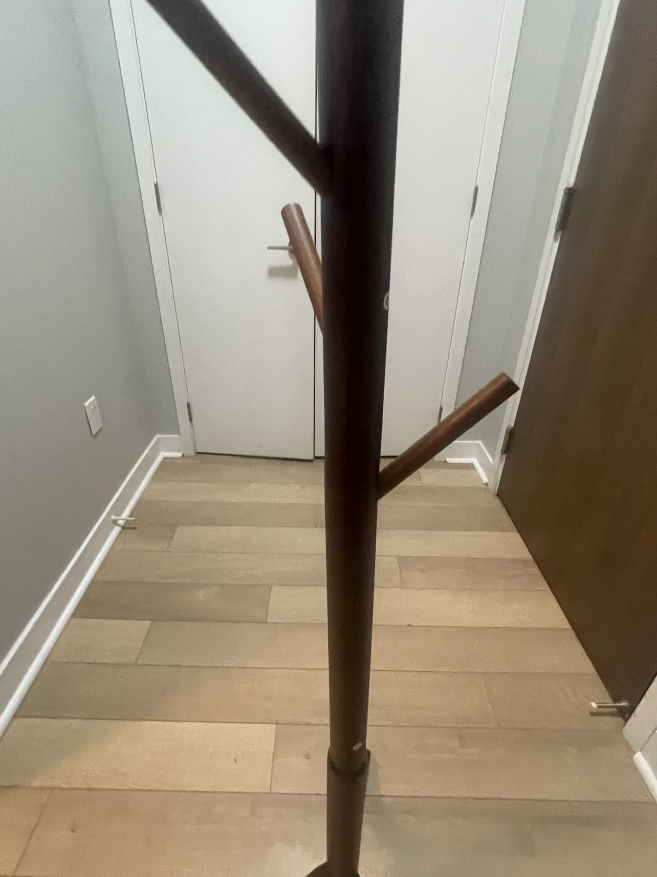 Wooden hanging coat stand - photo 3