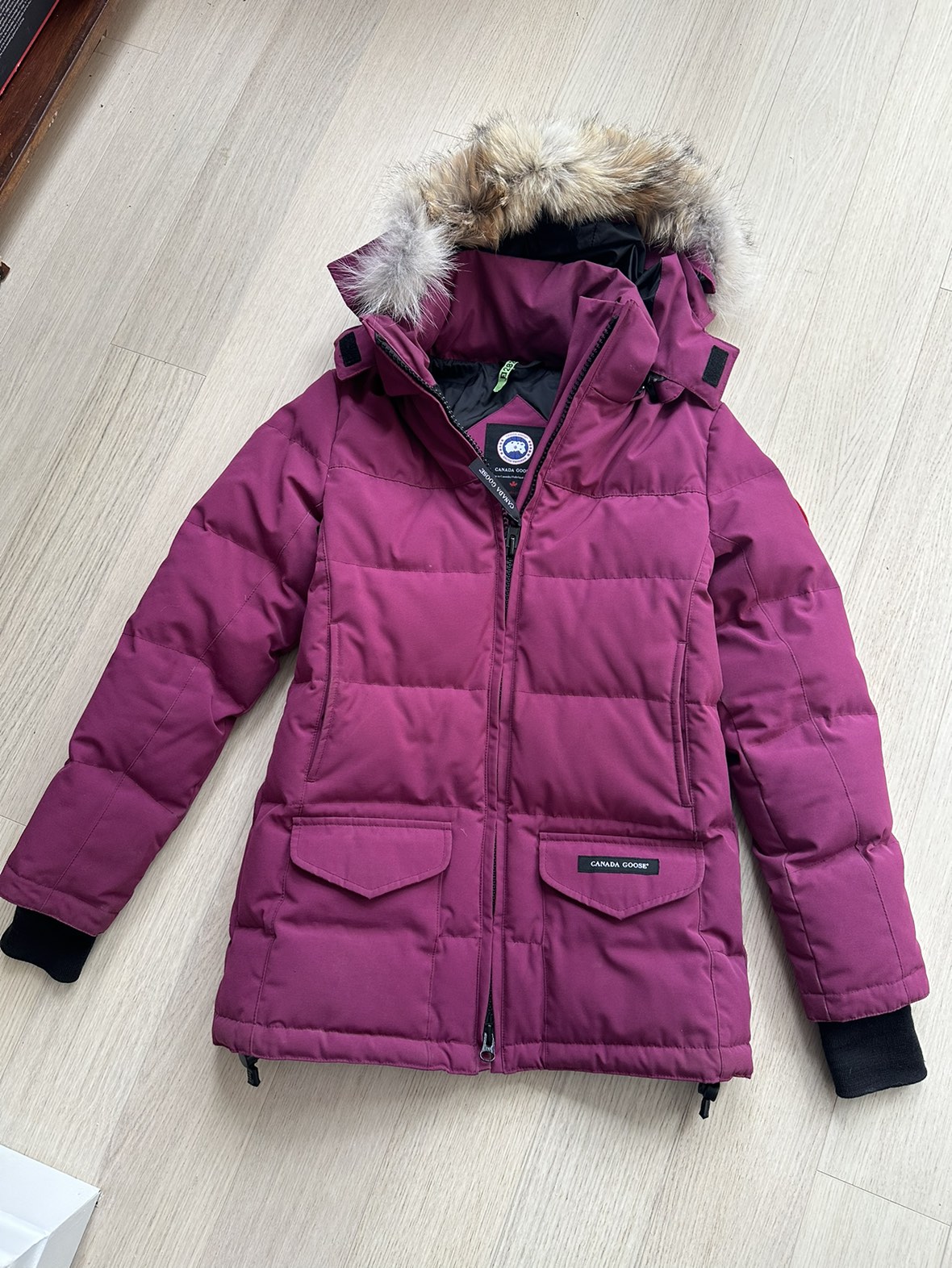 Canada Goose Down Parka Women’s XS Like New