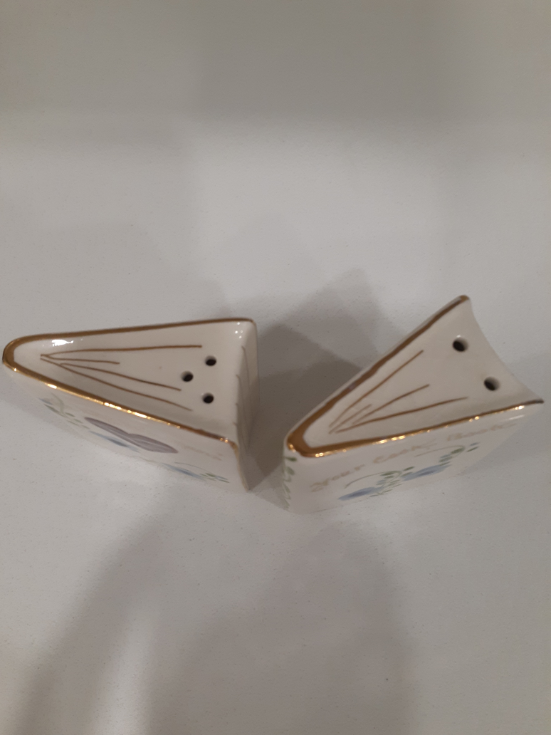 Vintage Poinsettia Studios California Salt and Pepper Shakers image indicator(3)