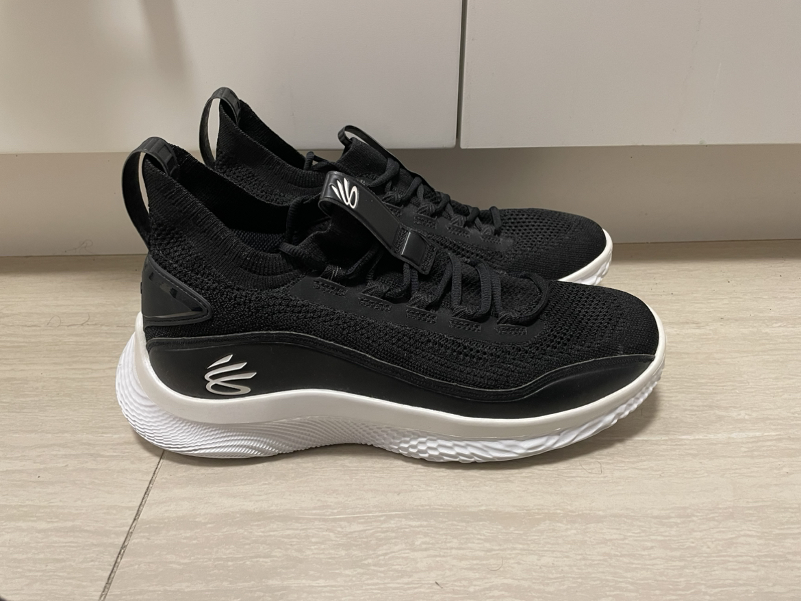 Under Armour Curry Flow 8 sz 13 Pre-Owned thumbnail