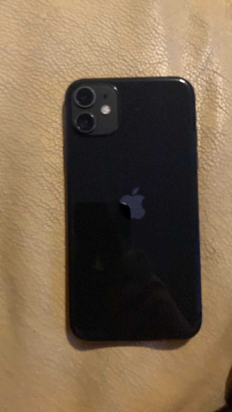 I phone 11 activation locked - photo 4