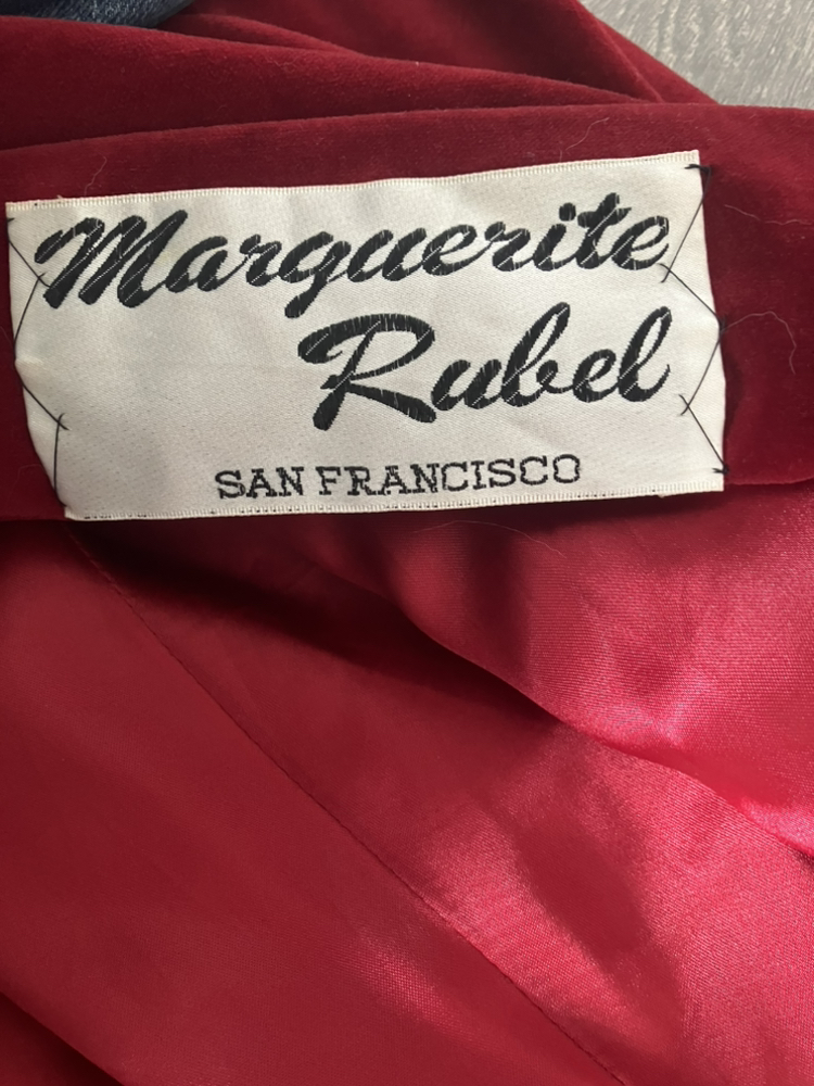 Vintage Red Velvet Coat - photo 3