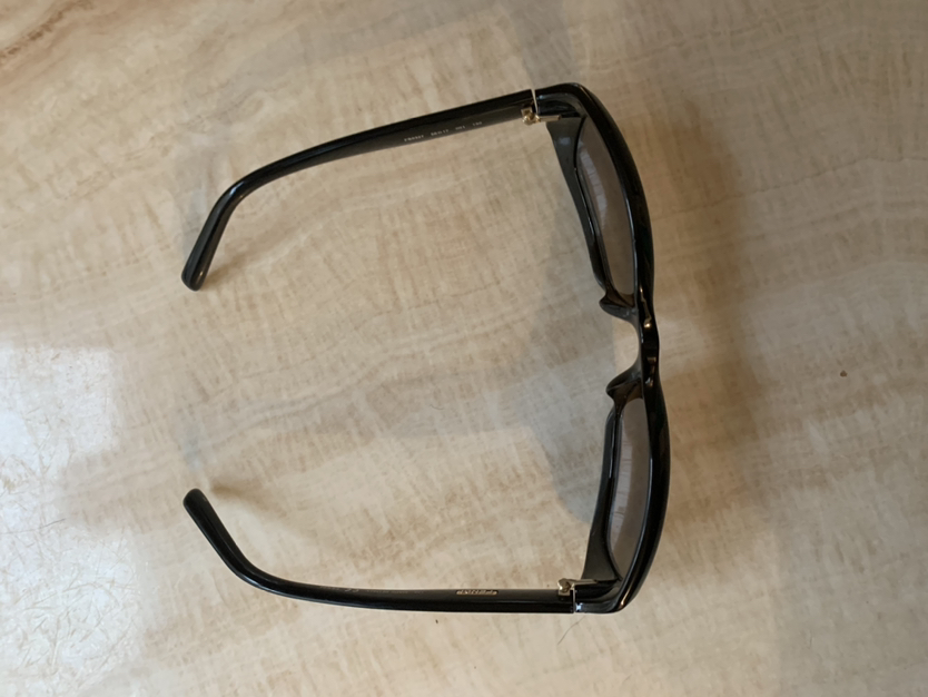 Fendi sunglasses and case with authenticity certificate image indicator(5)