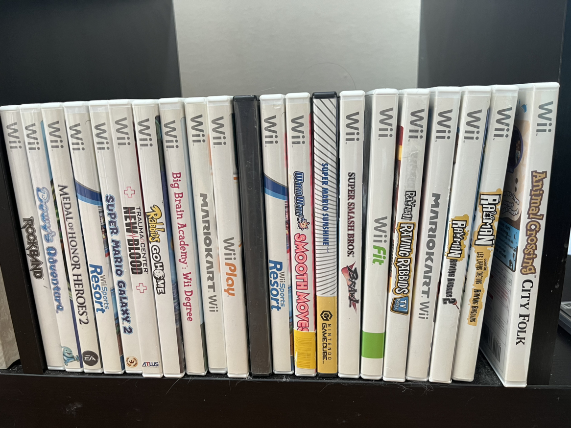 Wii with 20 Games and Accessories - photo 2