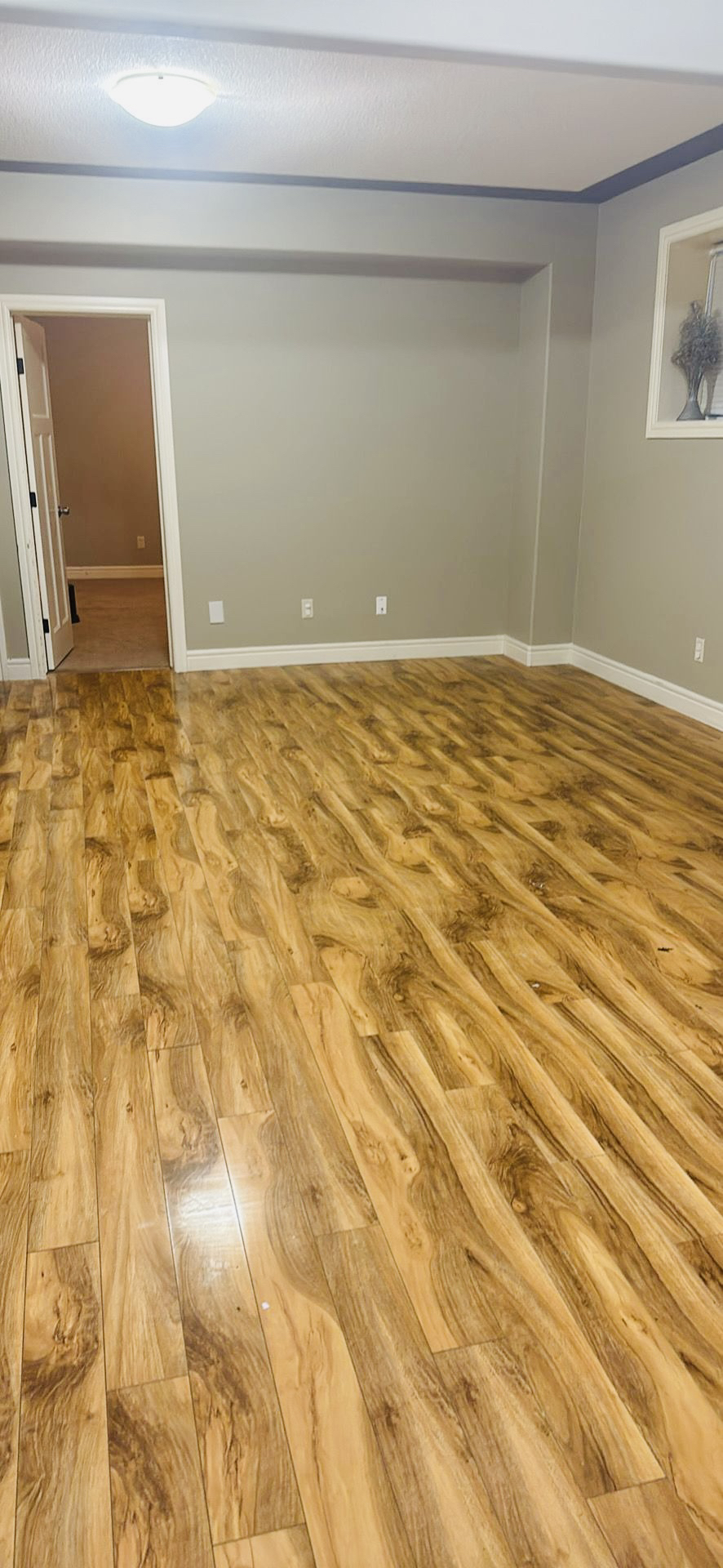 Basement for rent - photo 2