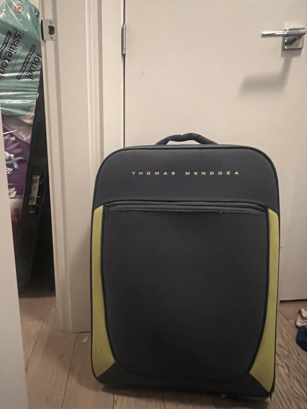 Big Suitcase image indicator(2)