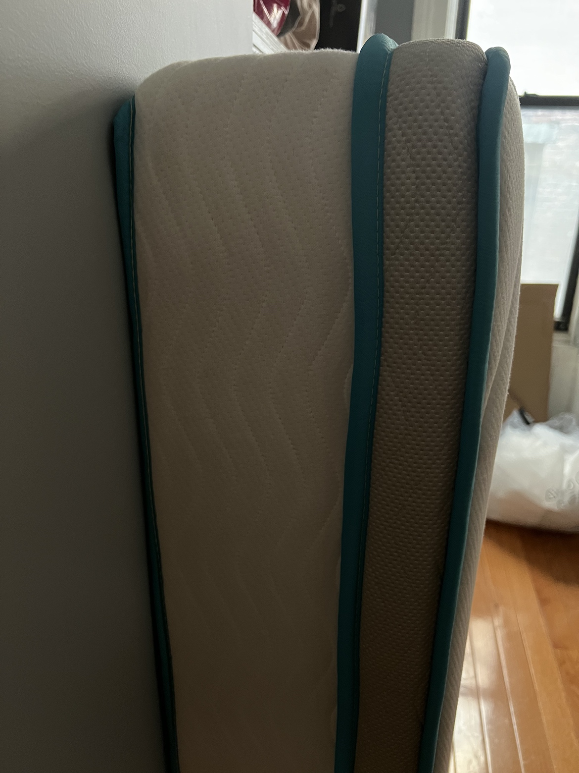 Queen mattress - photo 2