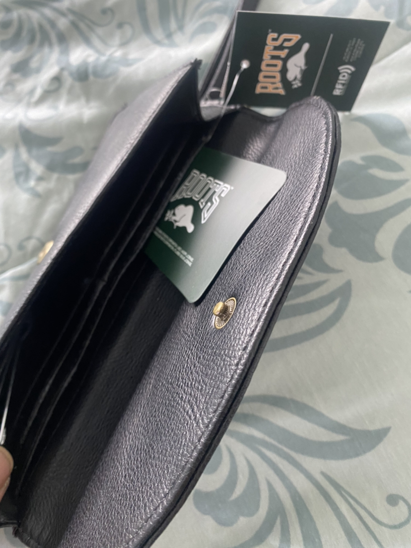 Roots hand bag // RFID Protected - Protect against I.D. Theft - photo 4