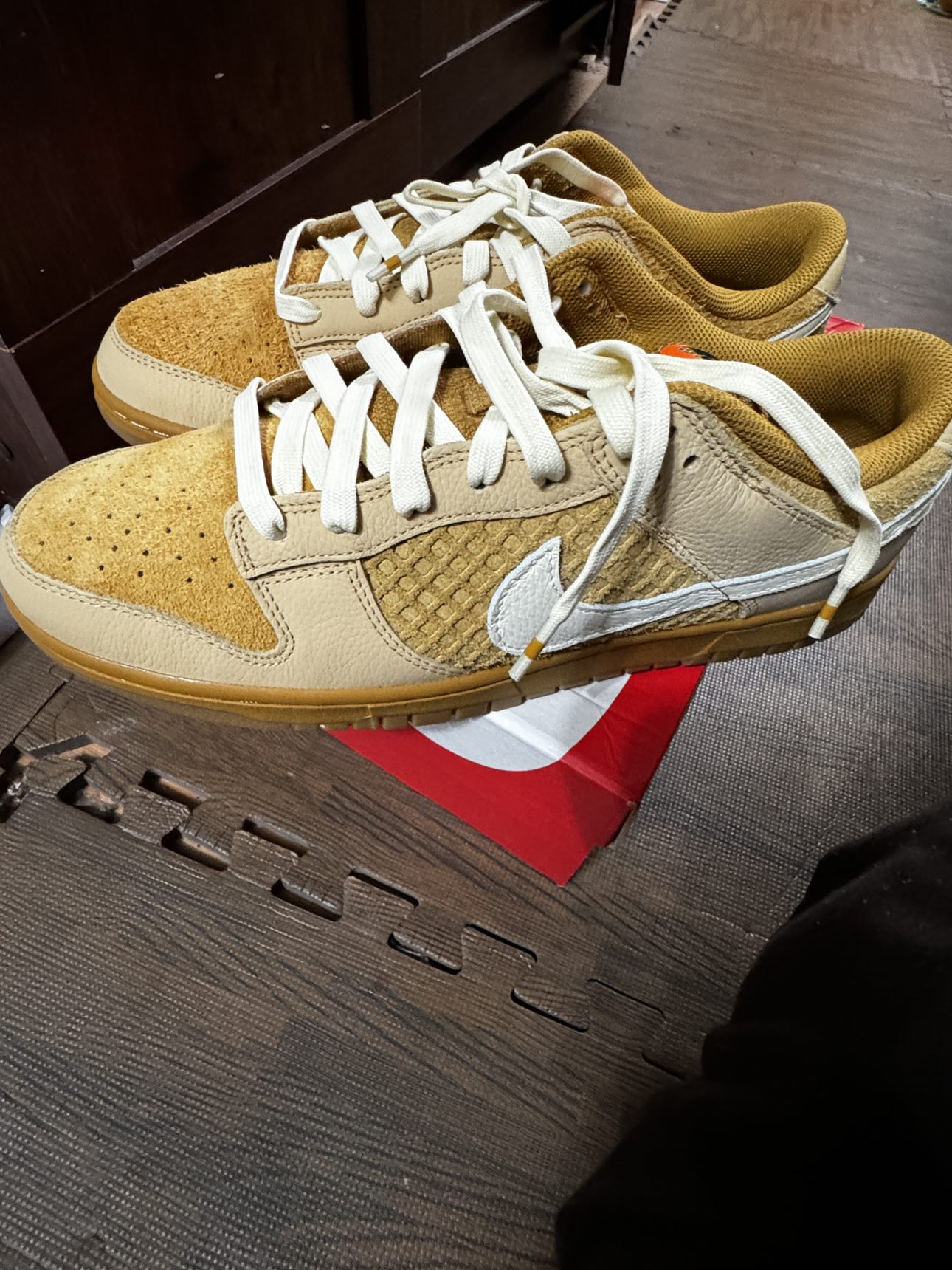Nike Dunk low waffle size 13 bnew - photo 2