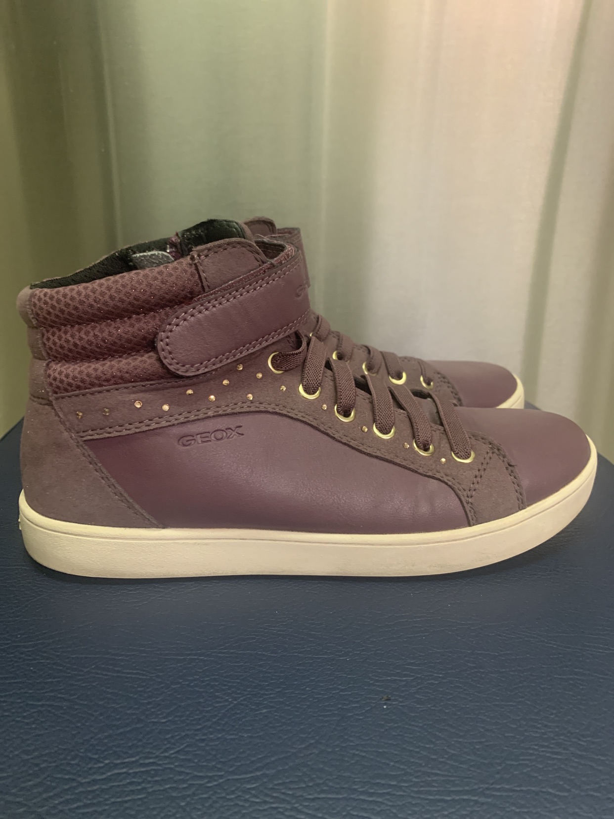 Geox Plum Italian Patent thumbnail
