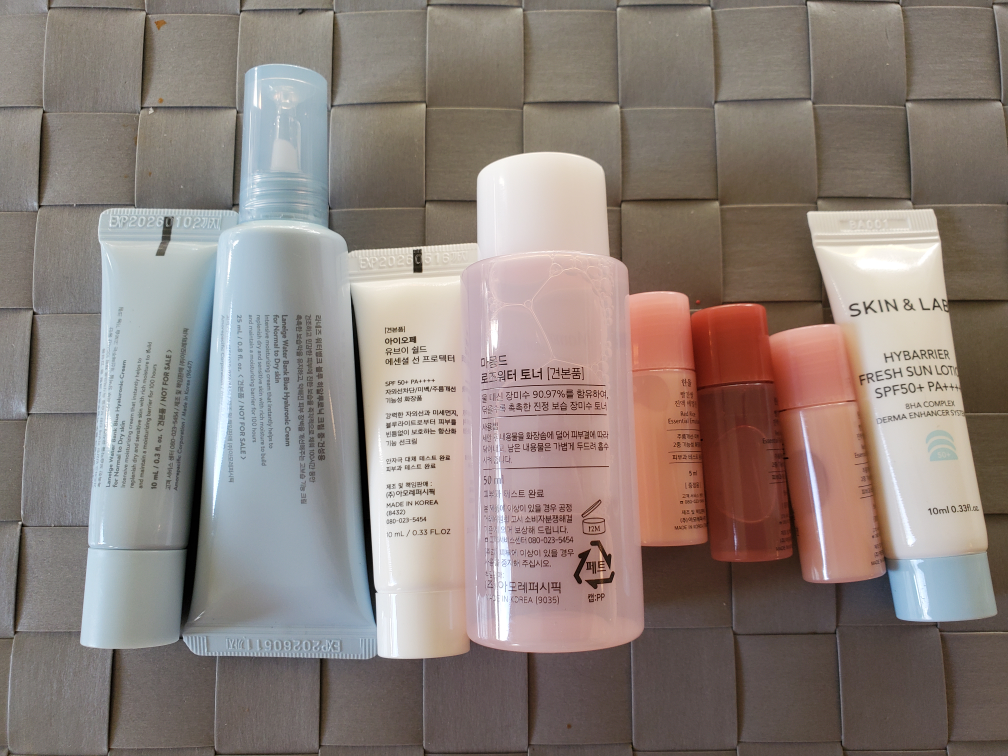 korean skin care sample kit bundle laneige mamonde etc image indicator(2)