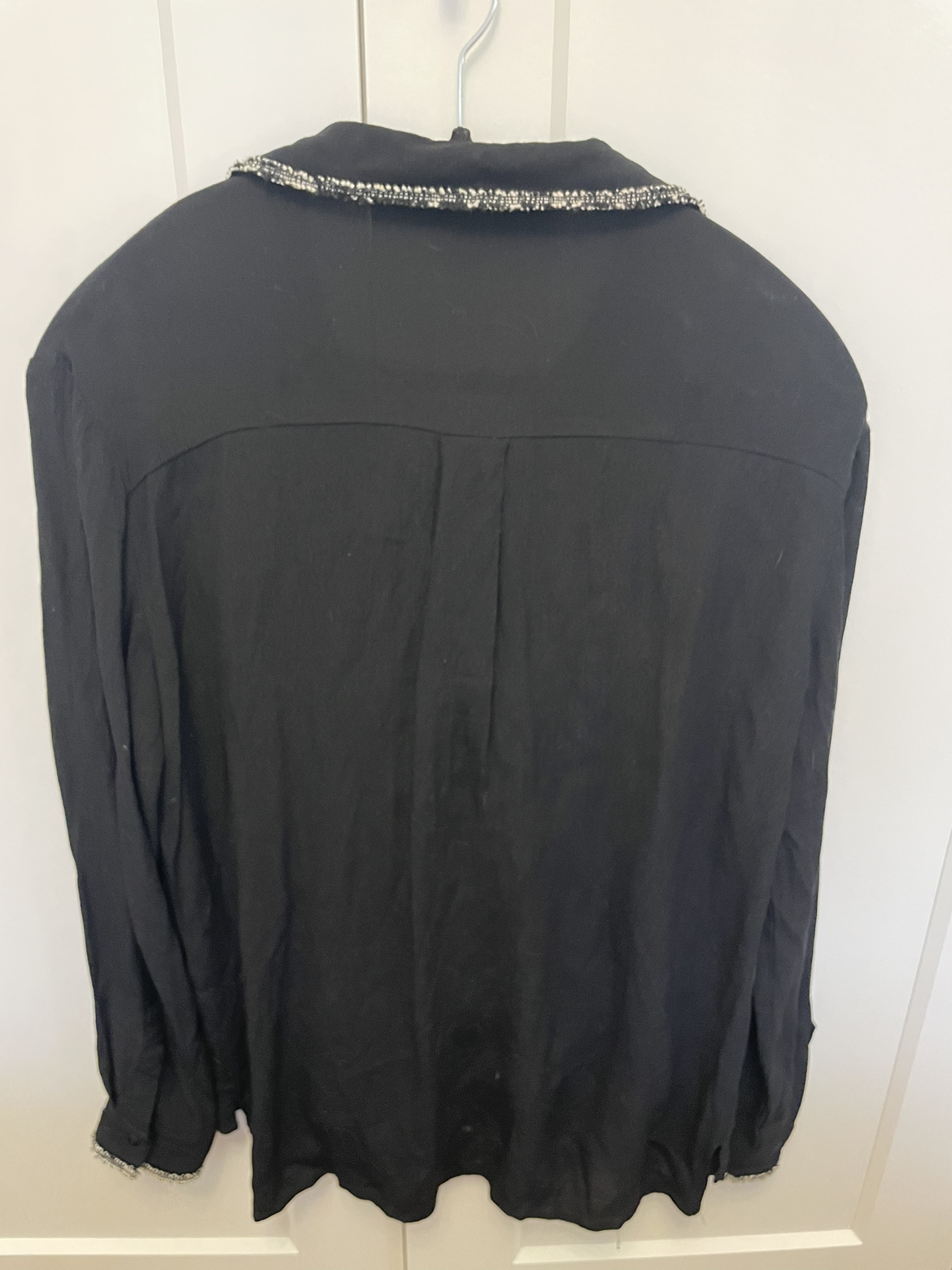 Black Zara blouse image indicator(2)